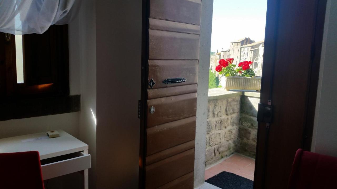 Sospesi Nel Borgo Vitorchiano Ngoại thất bức ảnh