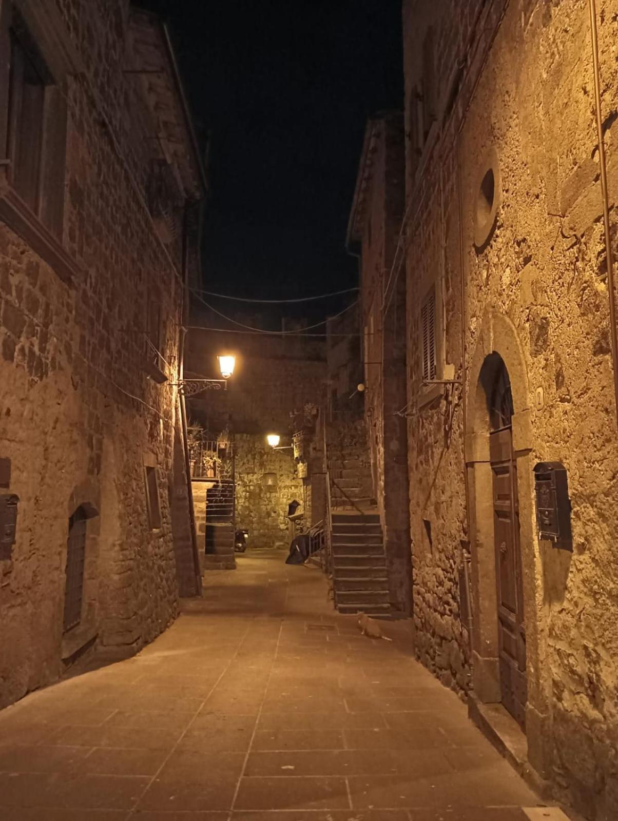 Sospesi Nel Borgo Vitorchiano Ngoại thất bức ảnh