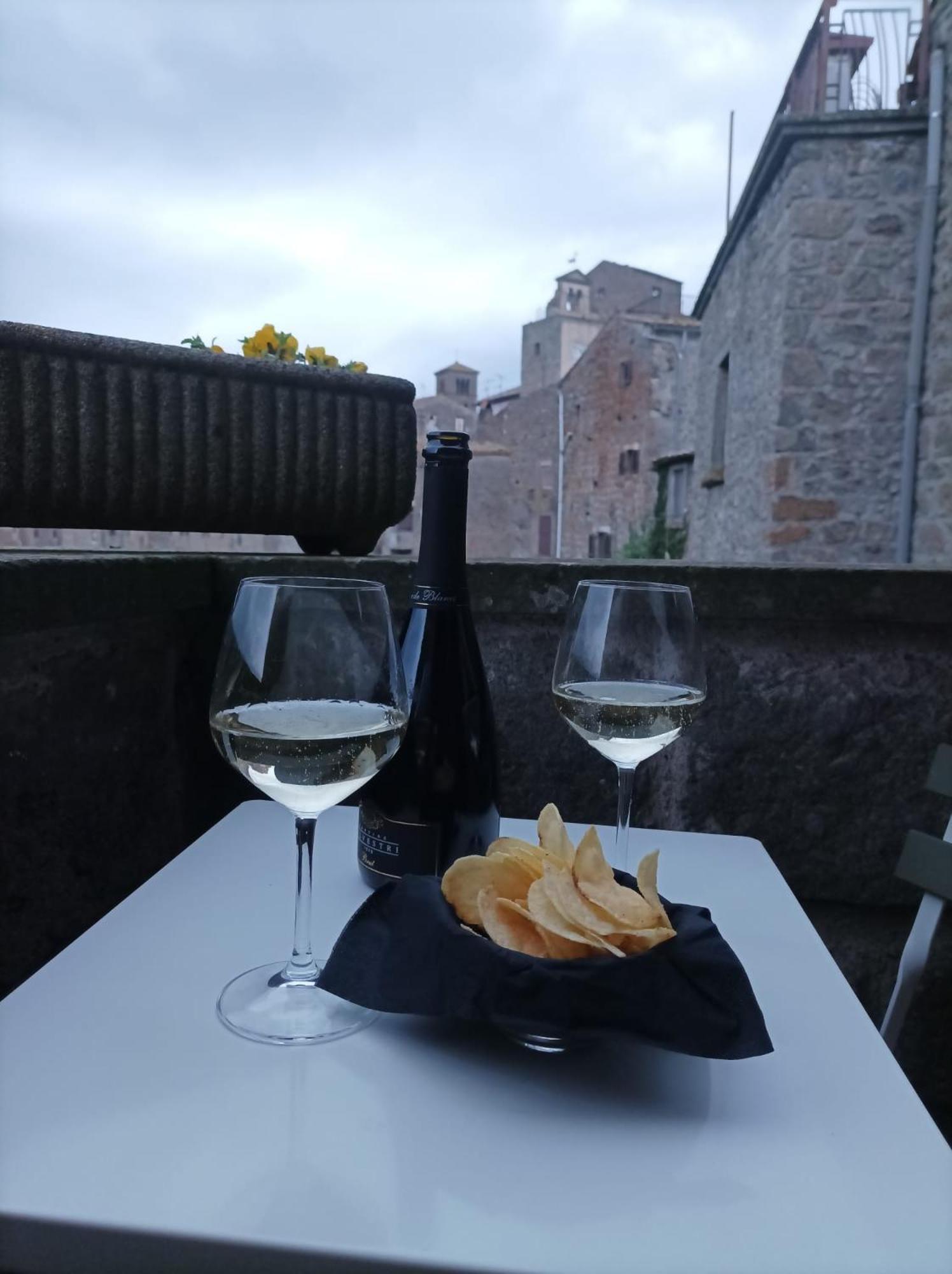 Sospesi Nel Borgo Vitorchiano Ngoại thất bức ảnh