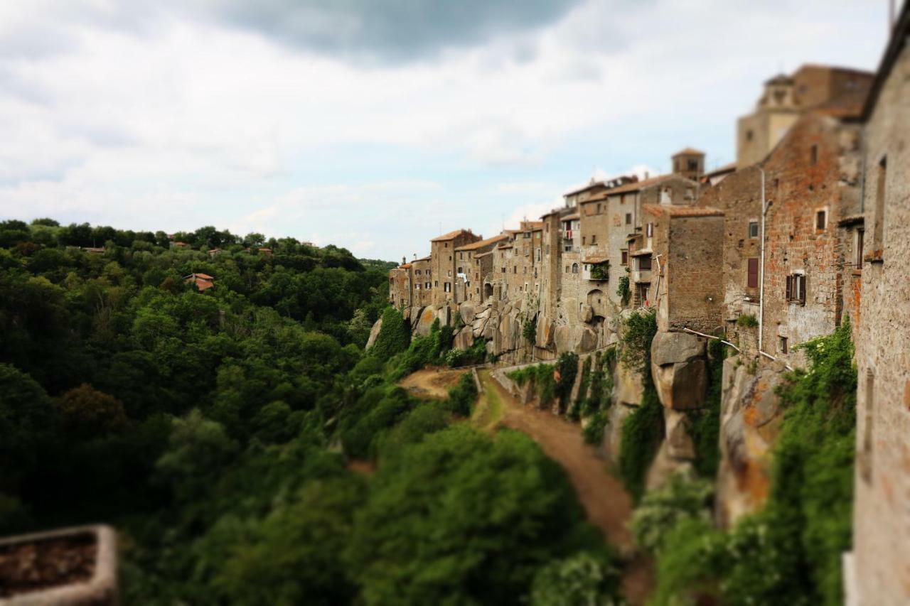 Sospesi Nel Borgo Vitorchiano Ngoại thất bức ảnh